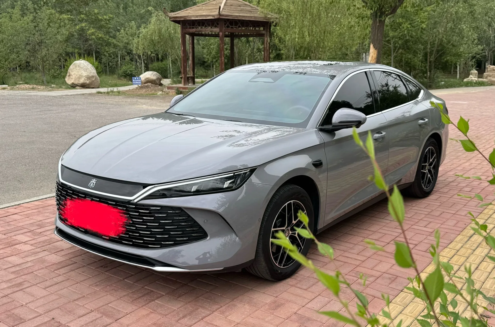 BYD 2026 Qin L DM-i 1.5 CVT 210KM Superior Edition Automatic Transmission