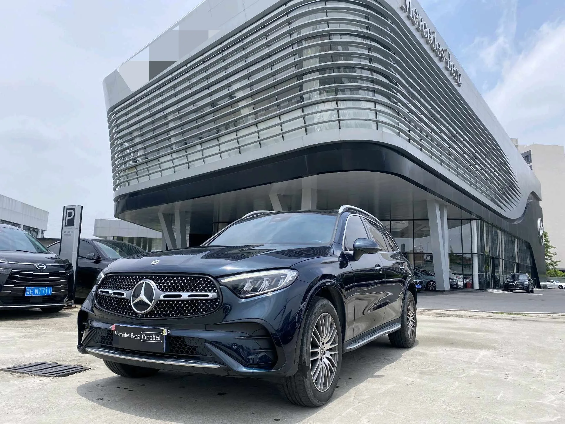 Mercedes-Benz 2024 GLC 300 L 4MATIC 48V 2.0T Dynamic 5-seater Automatic