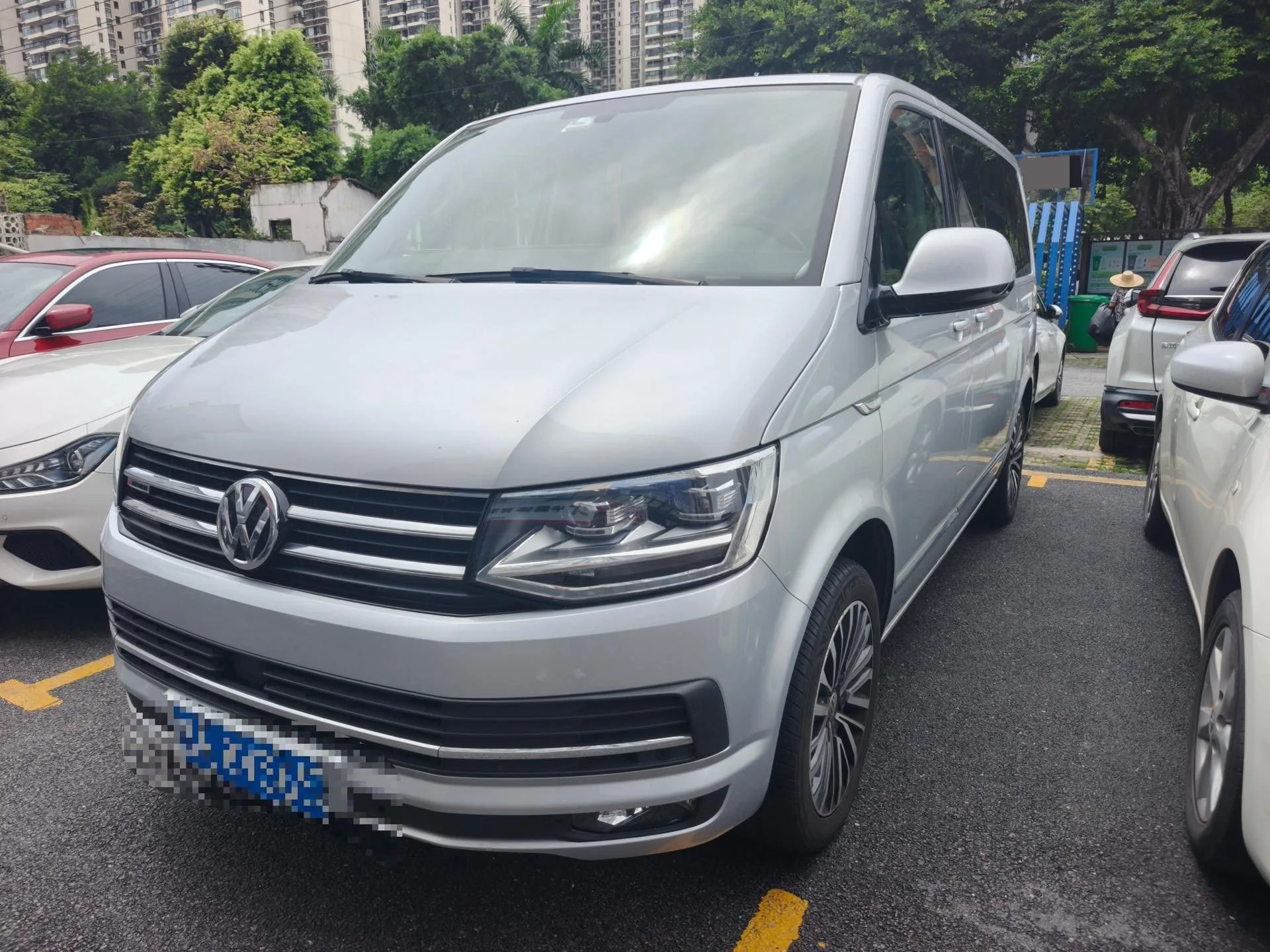 Multivan 2019 2.0TSI 4WD Premium Edition 7-Seater