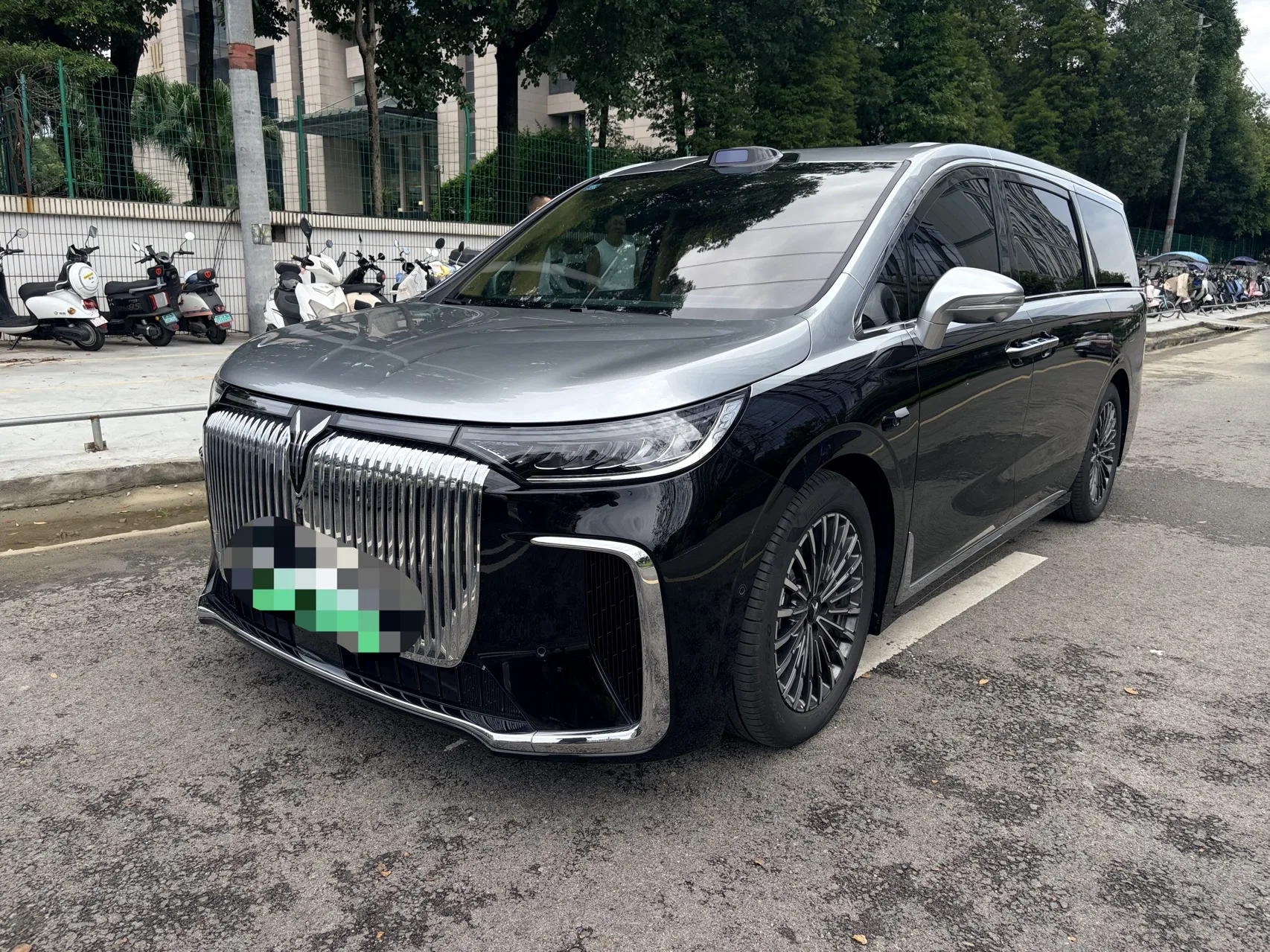 LanTu 2025 Dreamer AWD Flagship Qiankun Edition, Automatic Transmission