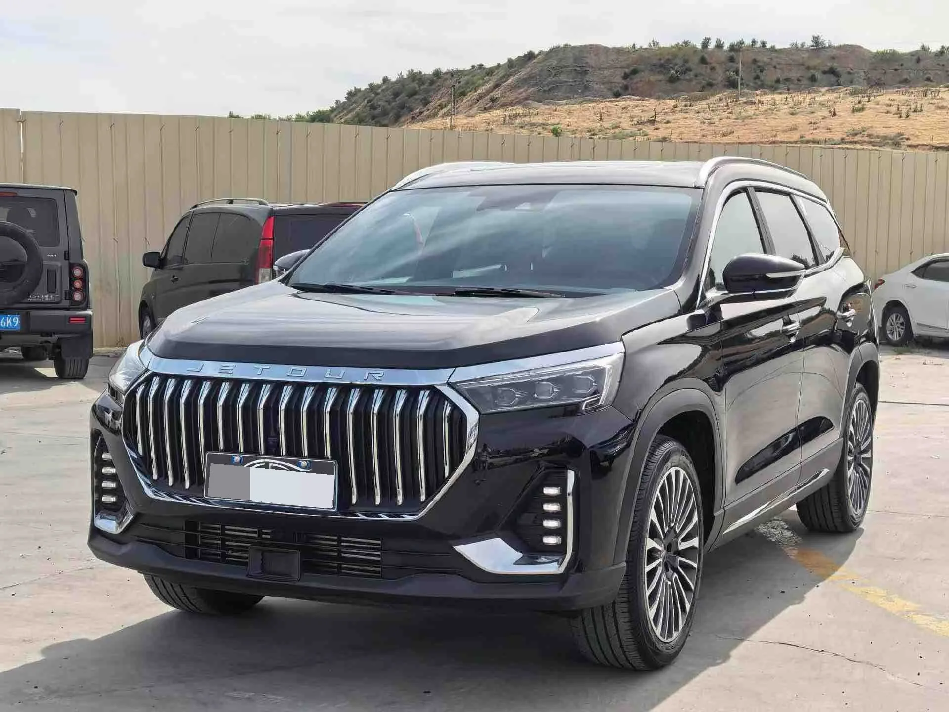 Jietu X90 2023 Model Year Zilong 2.0T DCT Huwei Edition 7-Seater