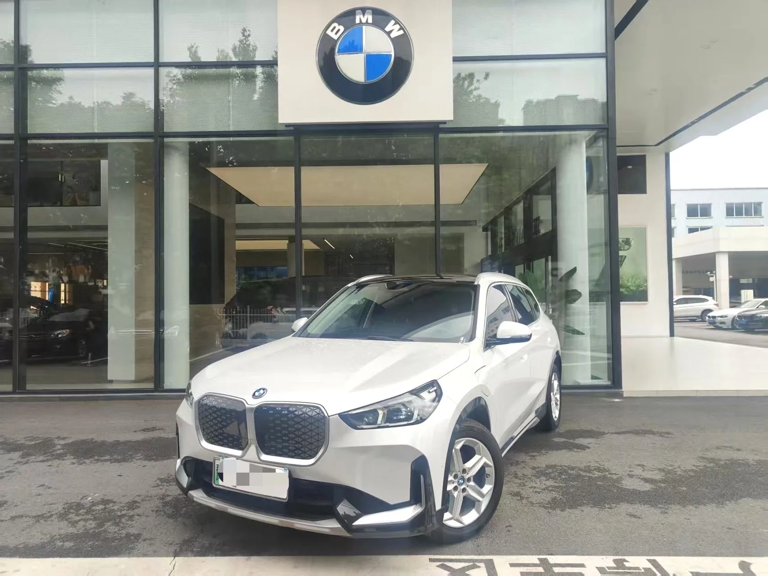 BMW iX1 2023 eDrive25L X Design Package