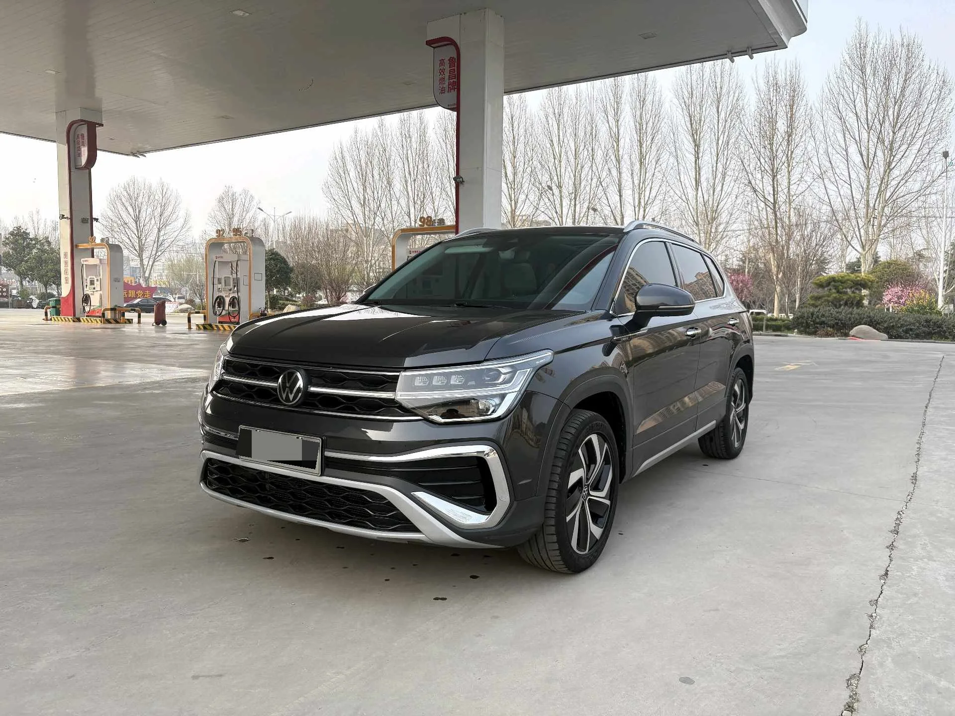 Volkswagen 2023 Tharu 1.5TSI 300TSI 2WD Full Moon Edition Automatic