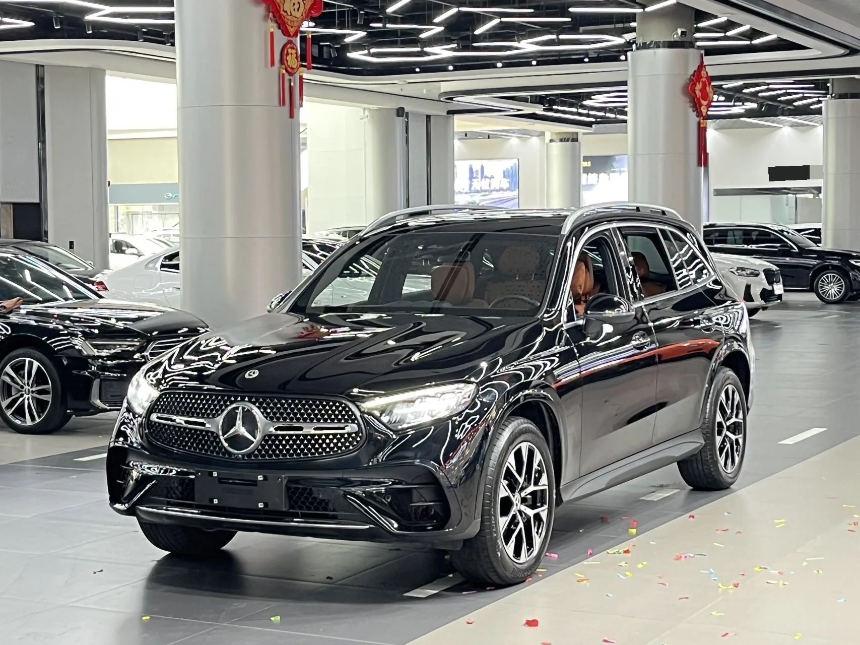 Mercedes-Benz 2024 GLC 260 L 4MATIC 48V 2.0T Luxury 5-seater Automatic
