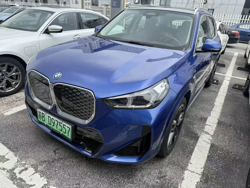 2023 BMW iX1 xDrive30L M Sport Package