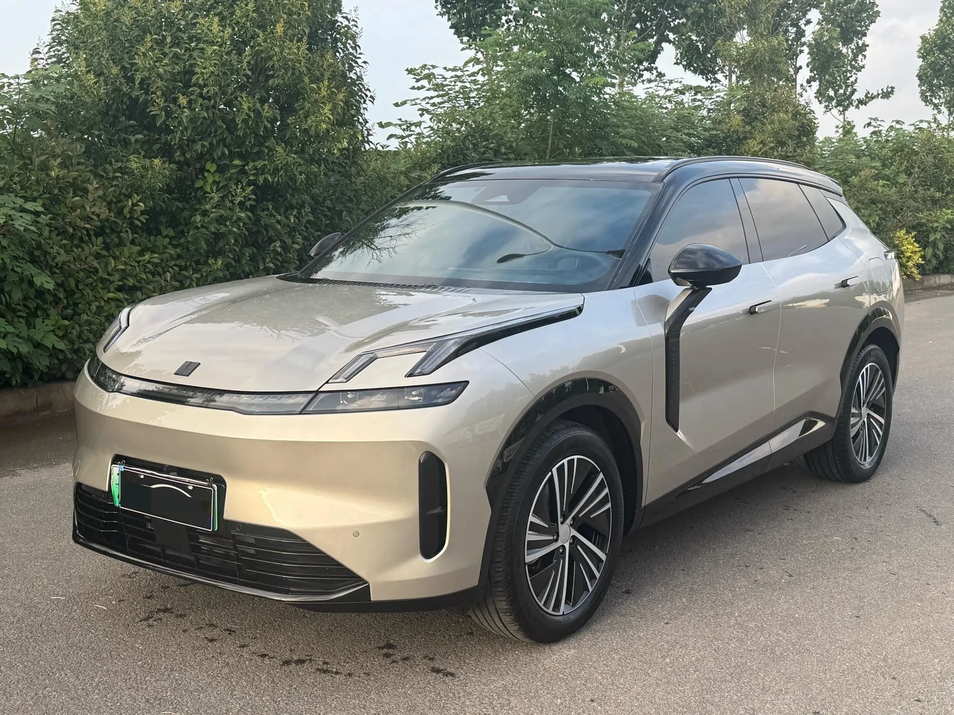Lynk & Co 2025 Model Year Lynk & Co 08 EM-P 1.5T 120 km Long Range Pro Automatic