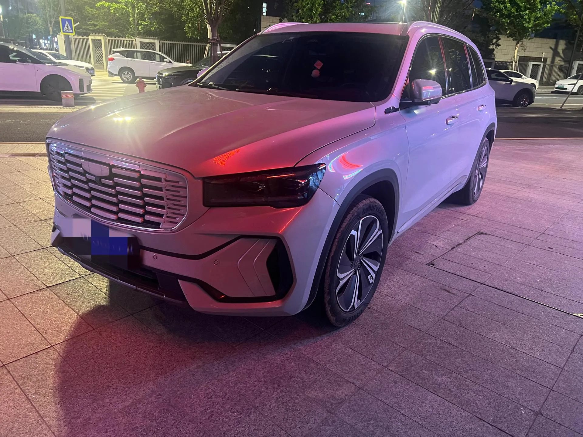 Xingyue L 2022 1.5T Thor Hi·F Hybrid Super Rui