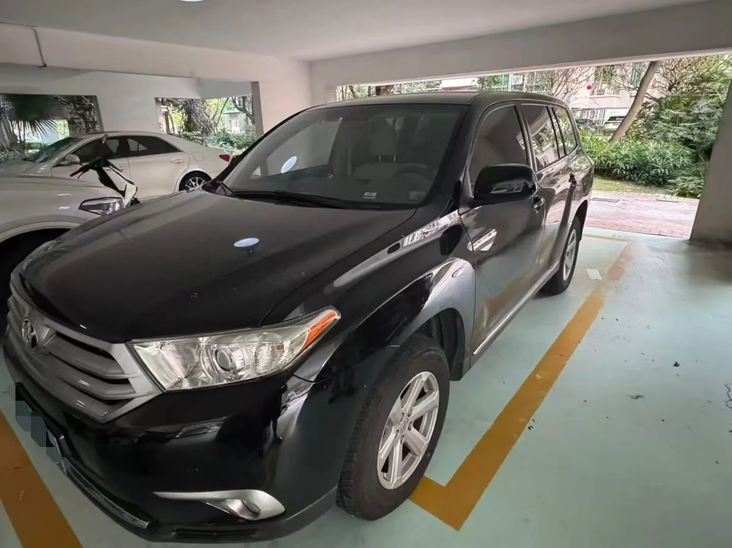 2012 Highlander 2.7L 2WD 7-seater Luxury Edition