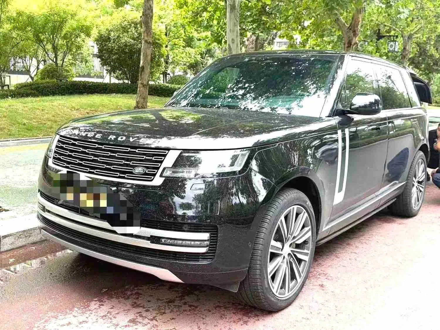 Range Rover 2024 Model Year 3.0 L6 360PS Grand Edition