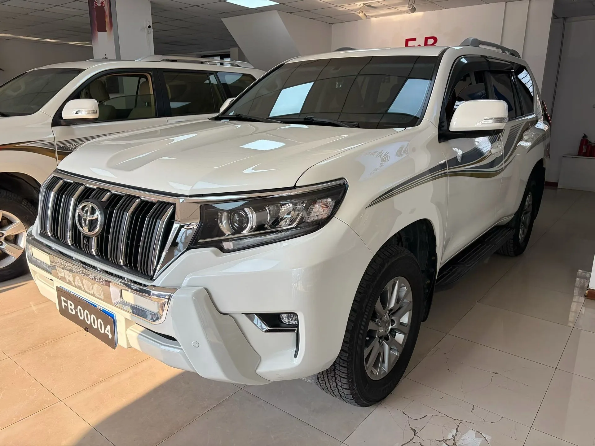 Prado (Imported) 2014 2.7L Automatic Standard Edition