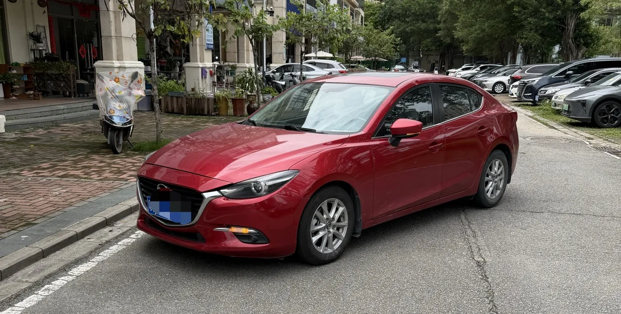 Mazda3 Axela 2019 Cloud Control Edition Sedan 1.5L Automatic Luxury Model (National V Emission Standard)