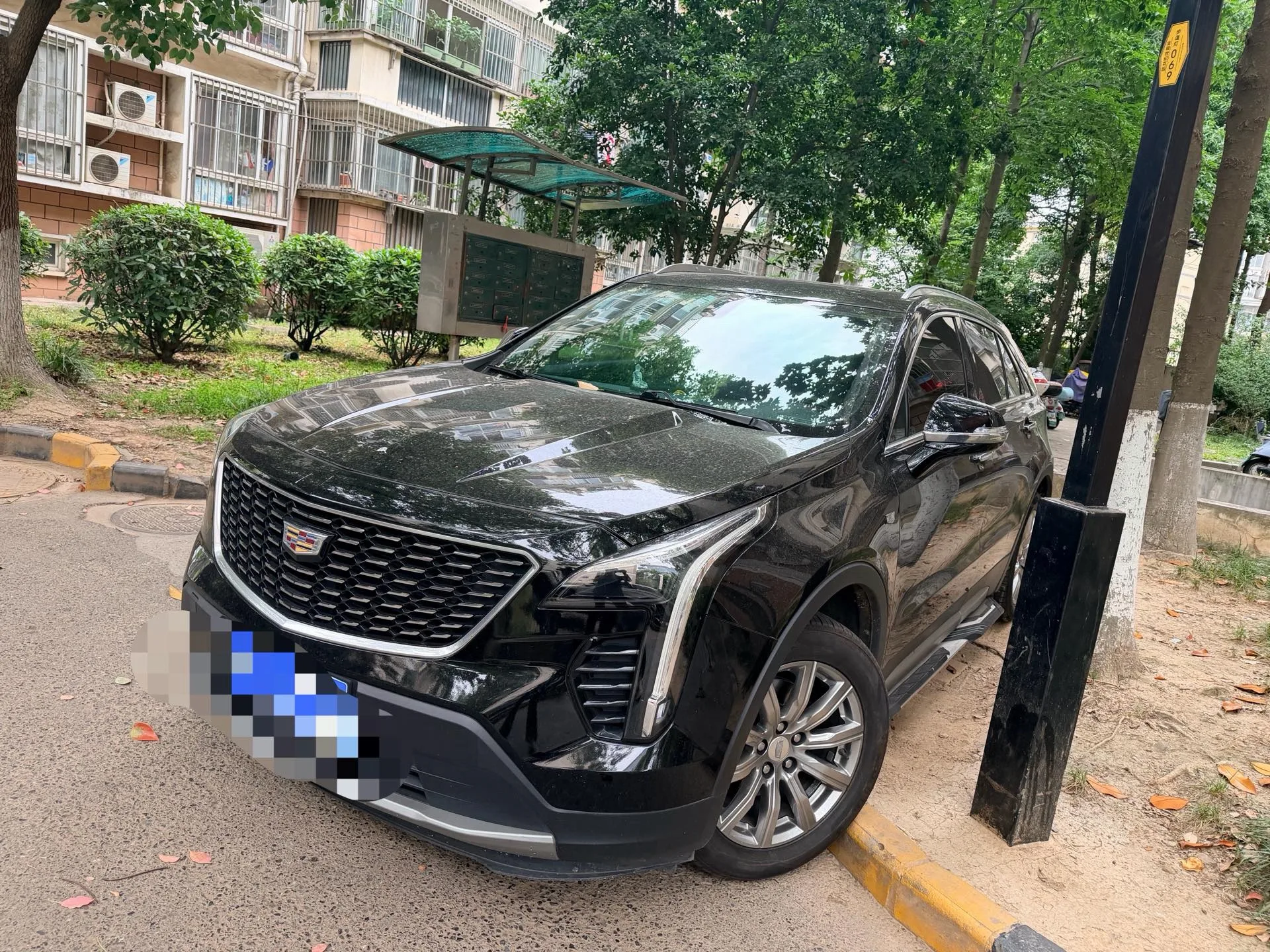 2020 Cadillac XT4 28T FWD Leading Edition