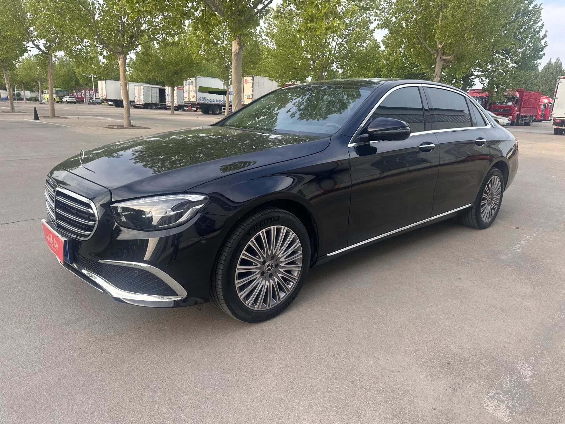 Mercedes-Benz E-Class 2023 E 300 L Fashion Edition