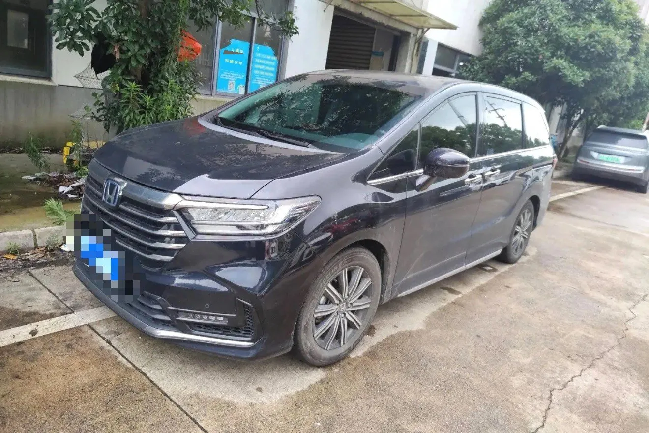 2022 Odyssey 2.0L e:HEV Sharp & Premium Edition