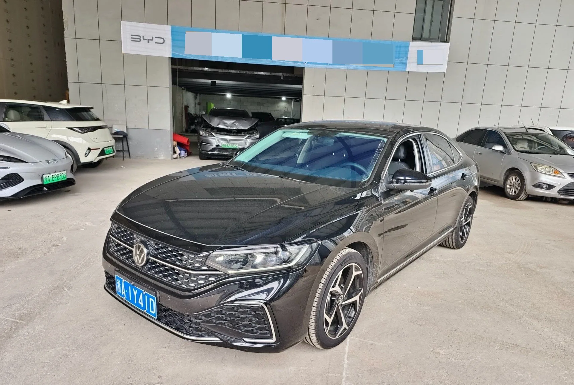 Volkswagen 2026 Passat 2.0TSI 330TSI Outstanding Edition Starry Sky Elite Version Automatic Transmission