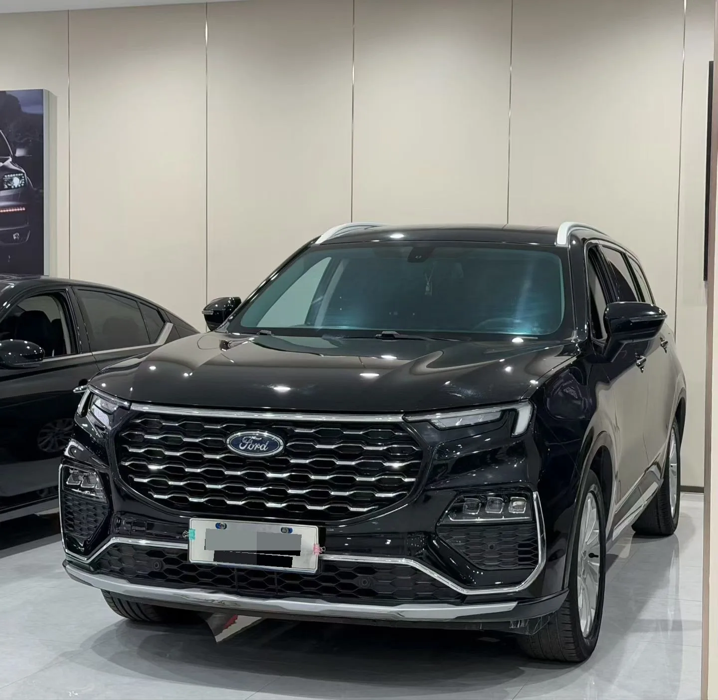 Lingyu 2021 EcoBoost 225 Platinum Edition 5-seater