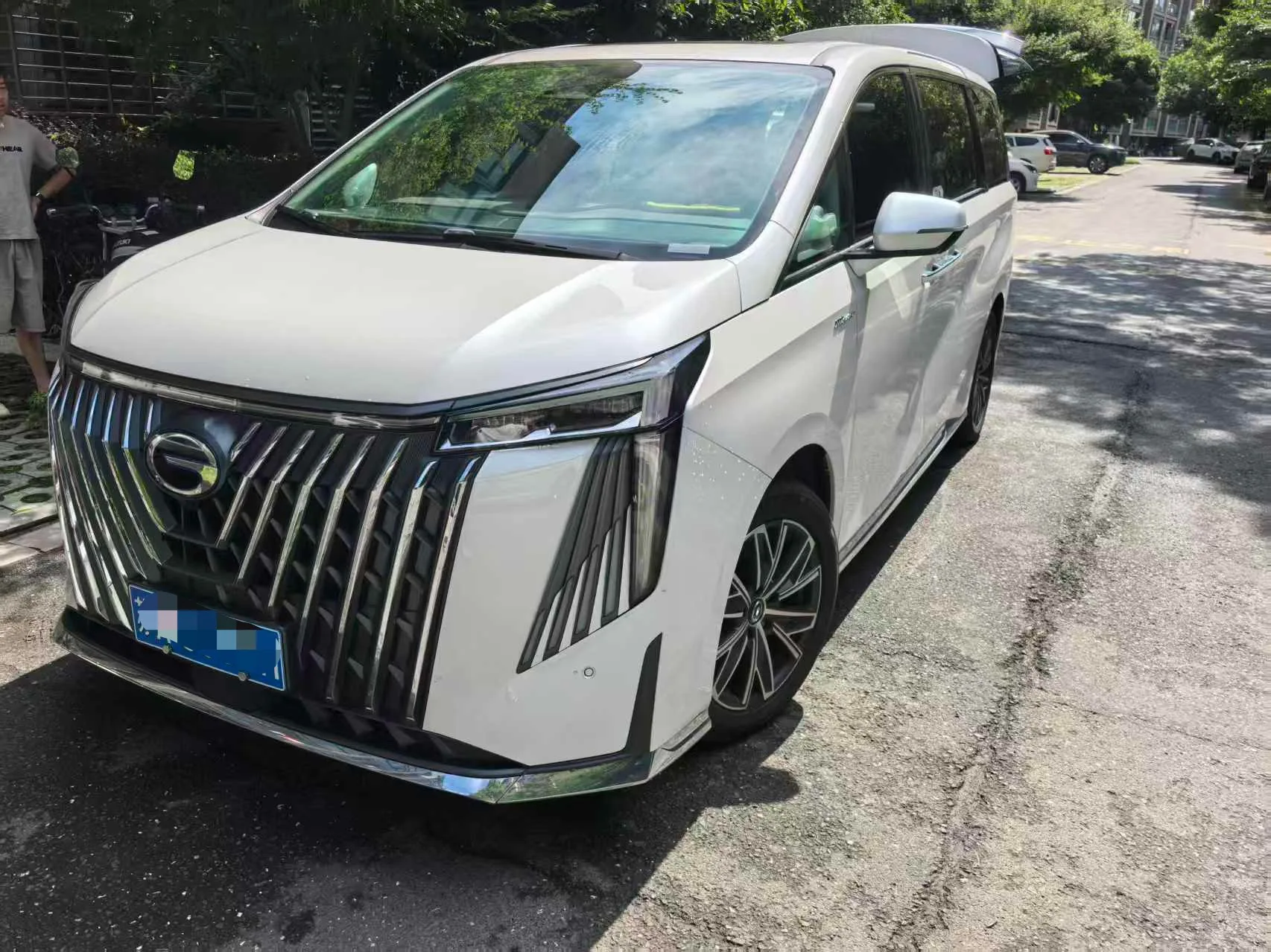 GAC Trumpchi 2024 M8 Dual-Hybrid 2.0T Master Series Super Hybrid Edition, Automatic Transmission