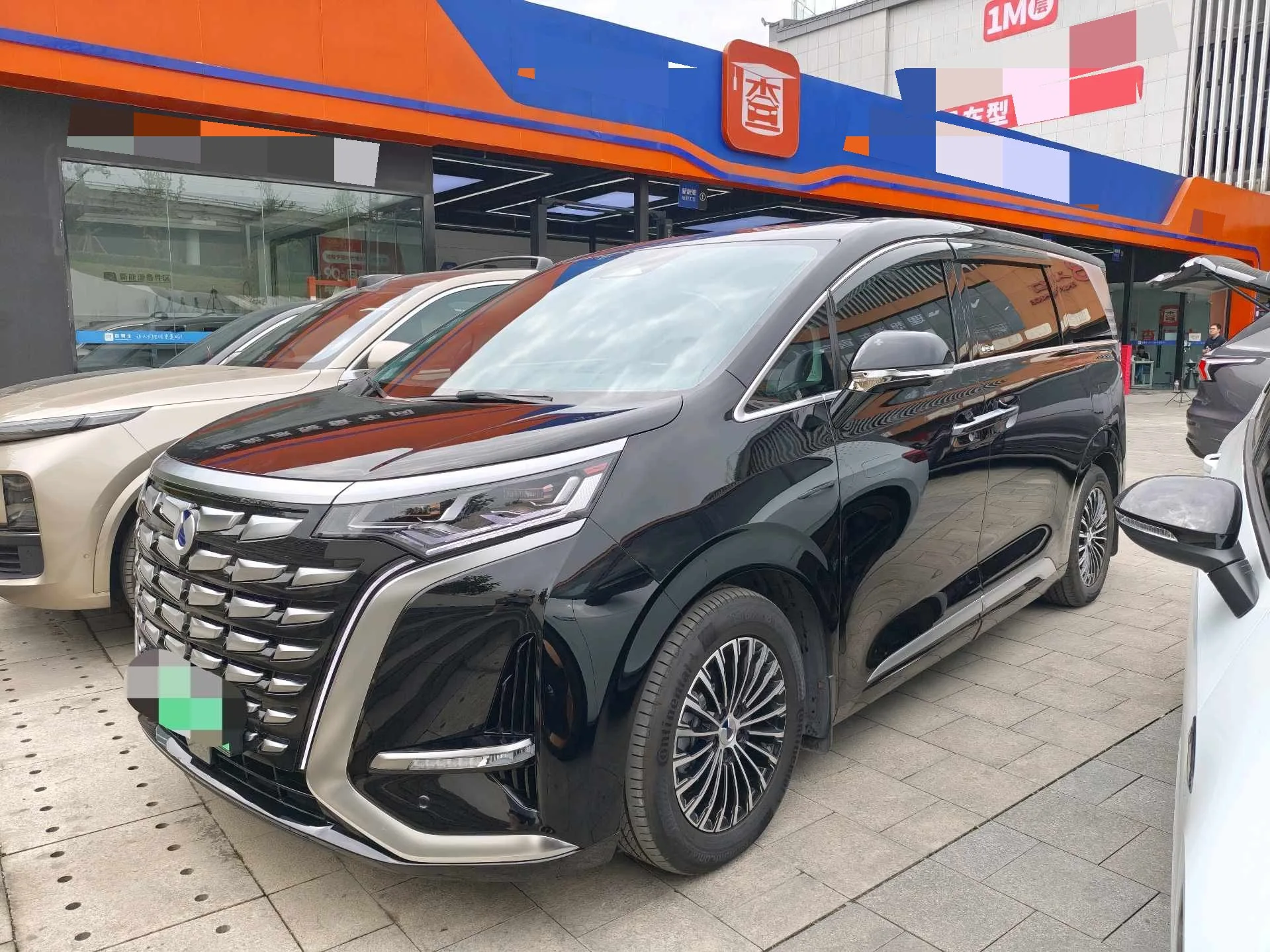 Denza D9 2024 DM-i 980 4WD Premium Edition
