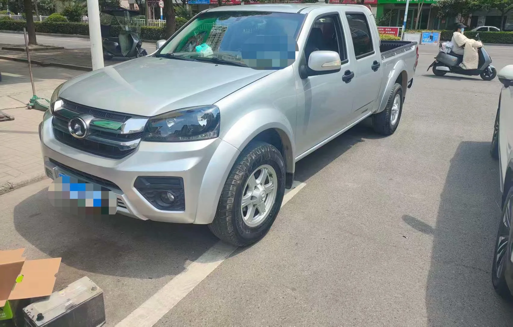 Great Wall 2021 Wingle 5 2.0T 2WD Elite with Flatbed Cargo Box and Manual Transmission