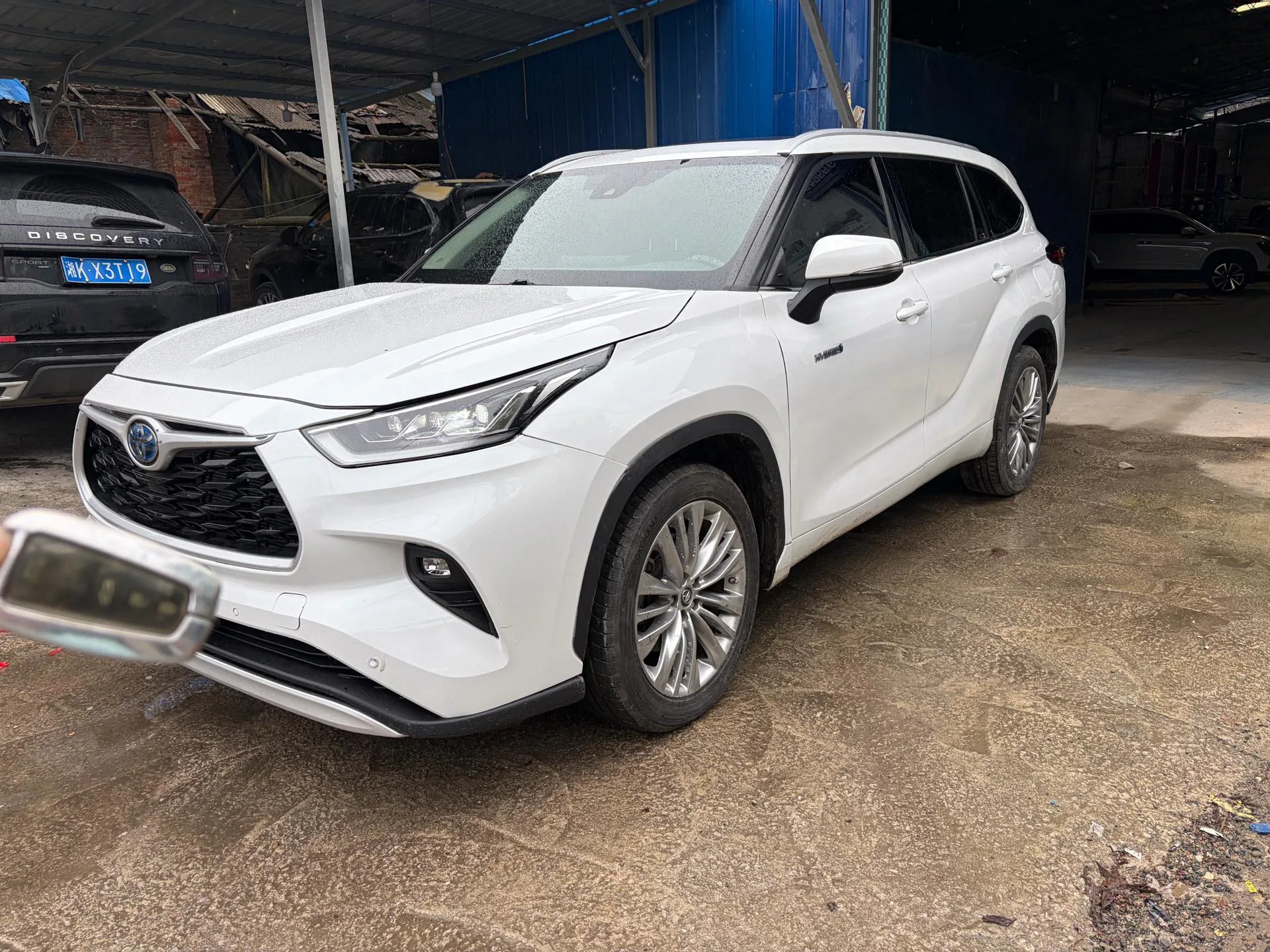 2022 Toyota Highlander Hybrid 2.5L AWD Premium 7-Seater