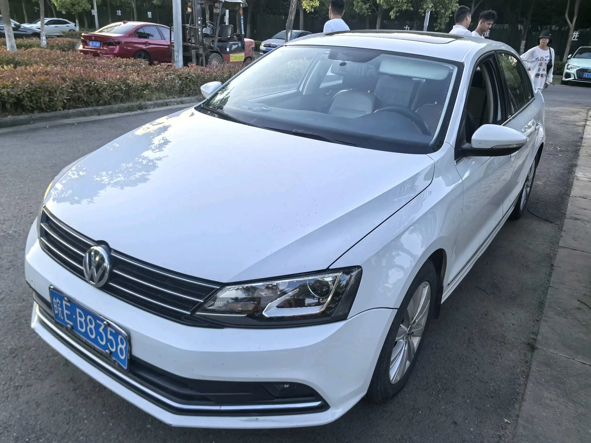 2015 Volkswagen Sagitar 230TSI Automatic Comfort Model