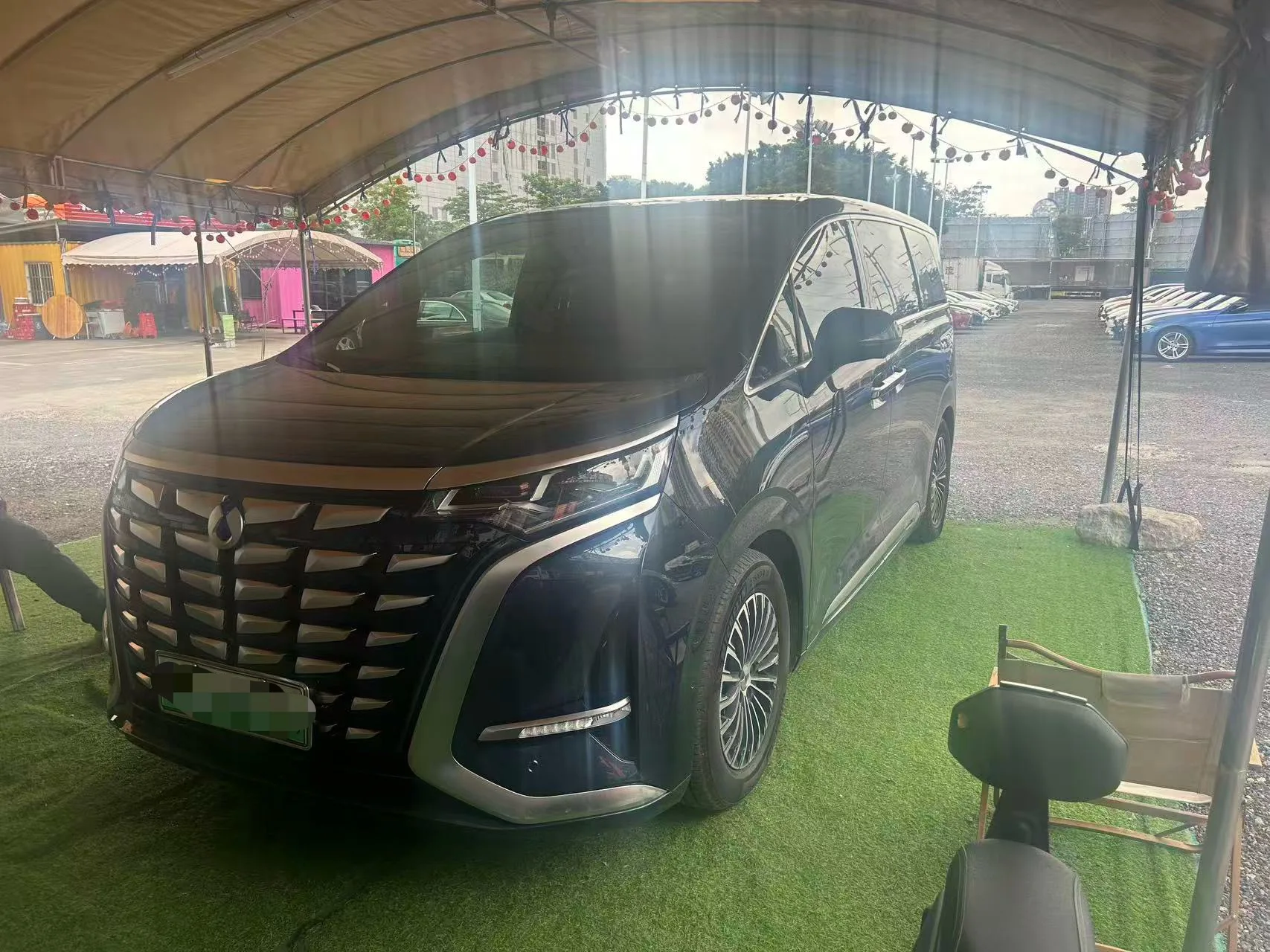 Denza D9 2022 DM-i 970 AWD Flagship Edition