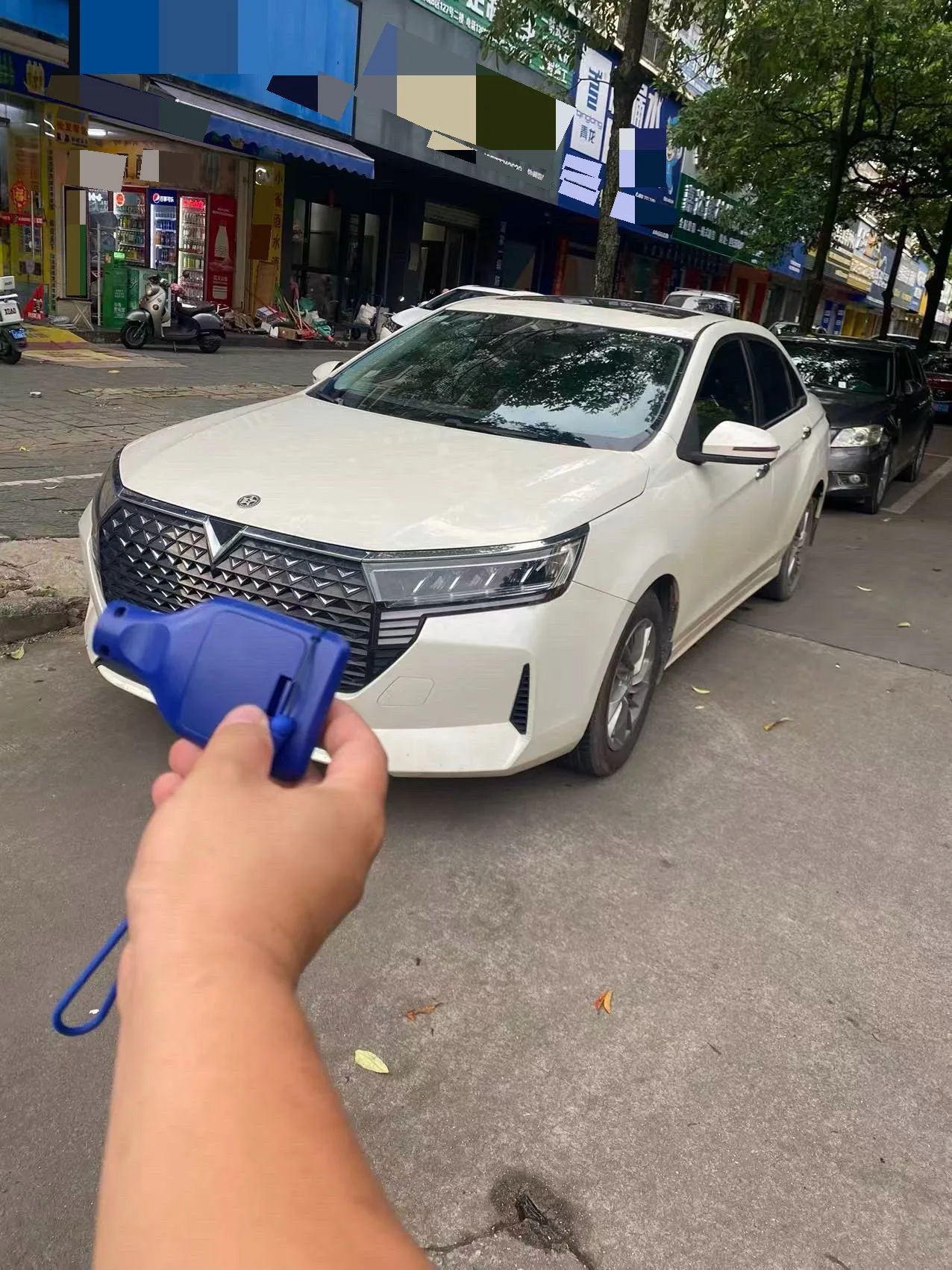 Venucia D60 2021 PLUS 1.6L XL CVT Elite Edition