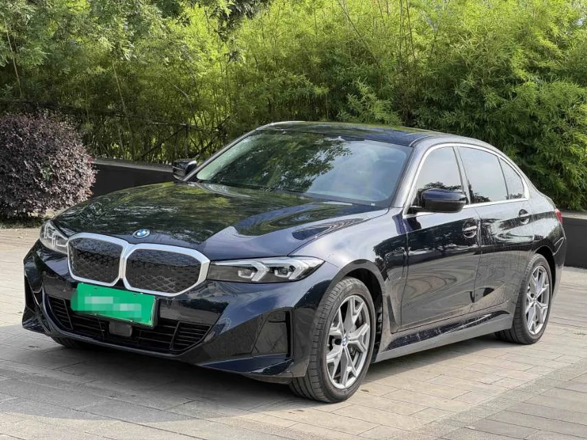 BMW 2024 i3 eDrive 35L Automatic