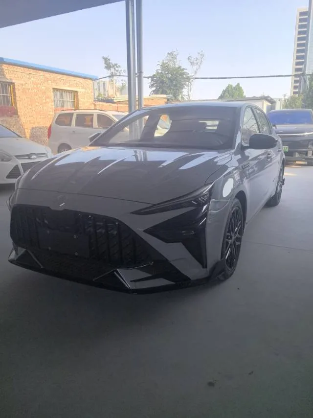 2025 MG6 1.5T X-LINE Shark Hunter Edition (Automatic)