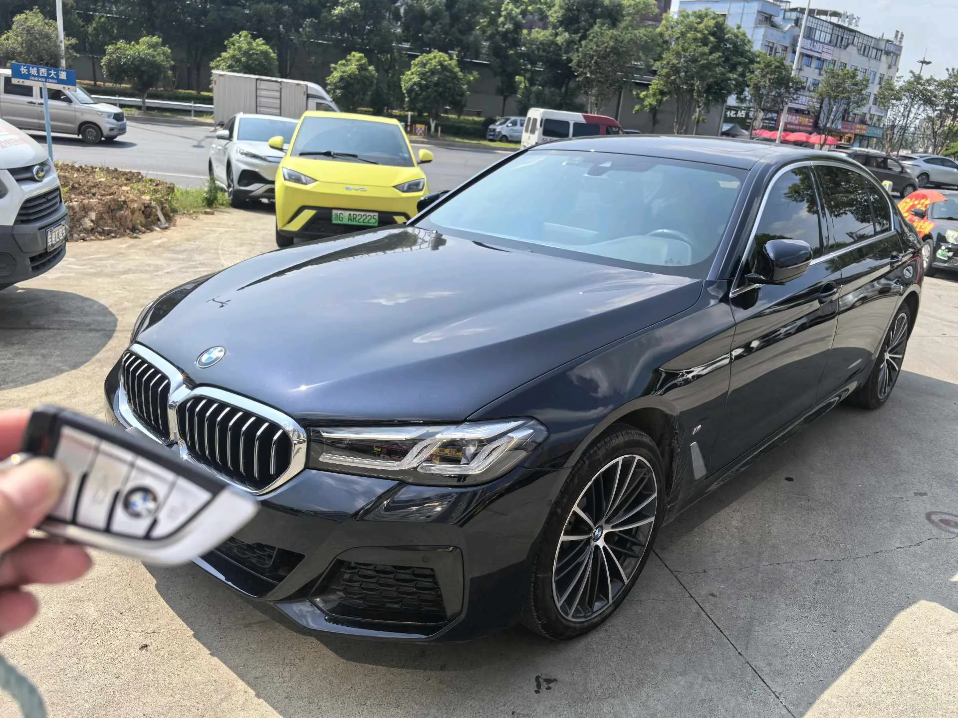 2022 BMW 5 Series 530Li Leading Edition M Sport Package