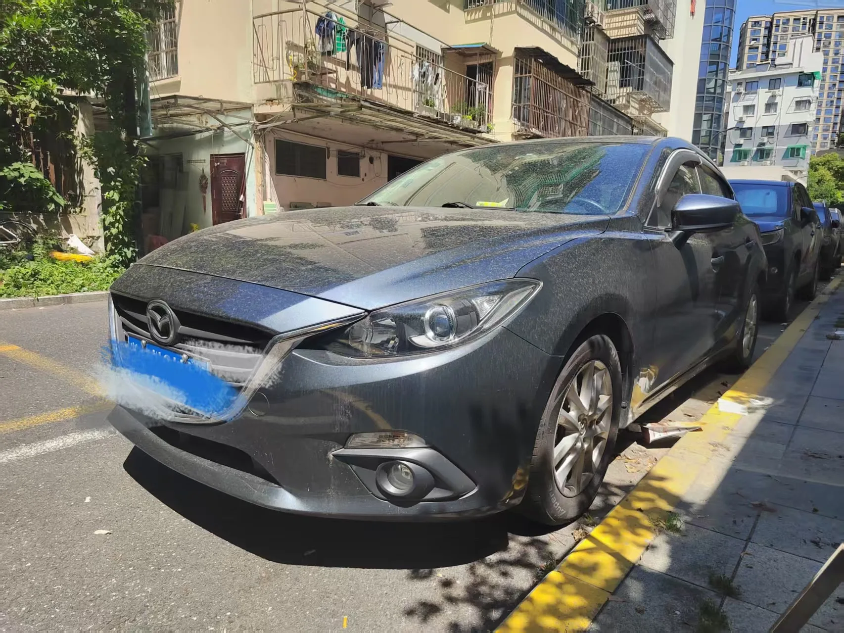 Mazda3 Axela 2016 Hatchback 1.5L Automatic Luxury