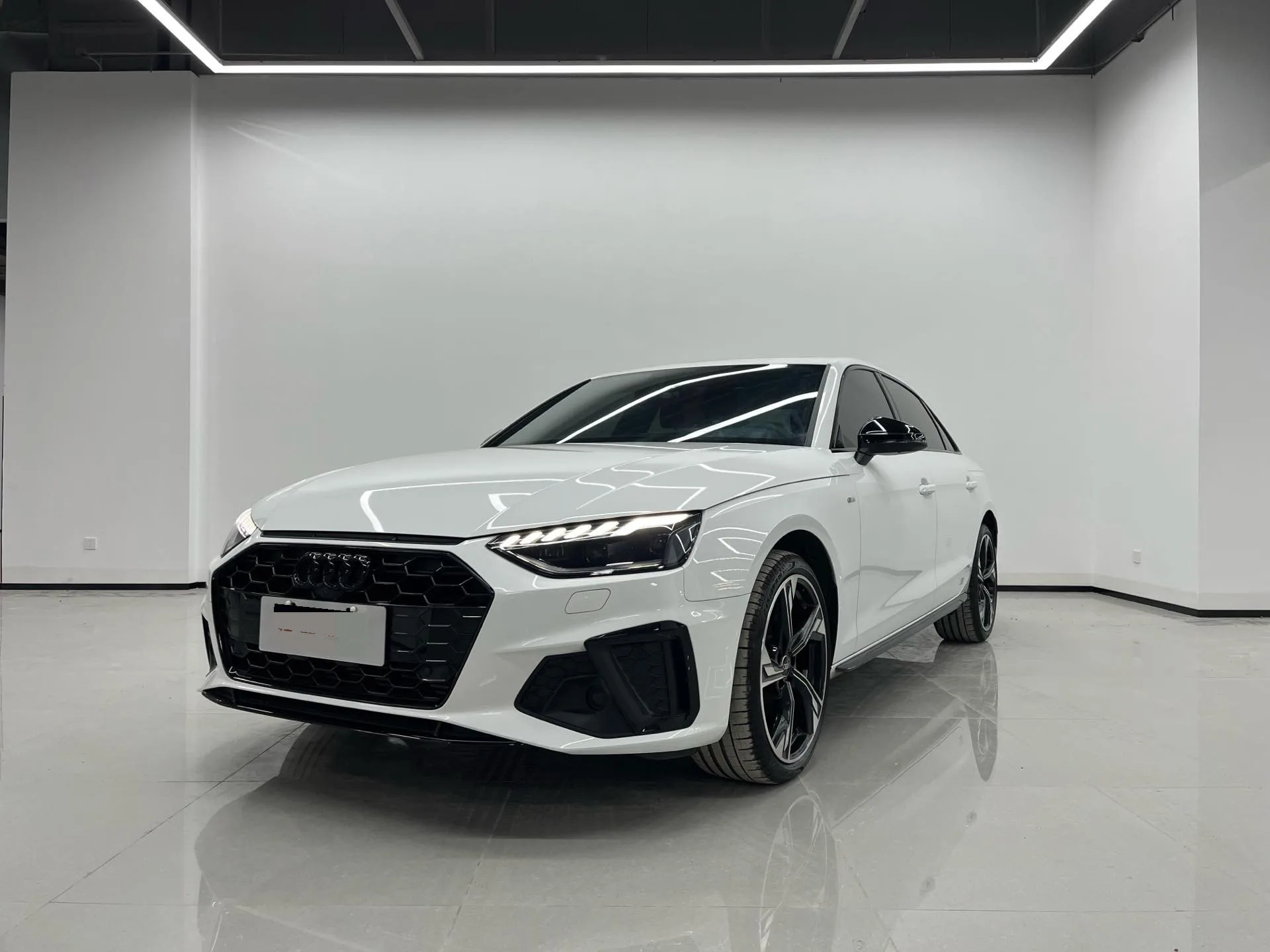 2024 Audi A4L 2.0TFSI 40TFSI Luxury Dynamic (Starry Night Edition) Automatic