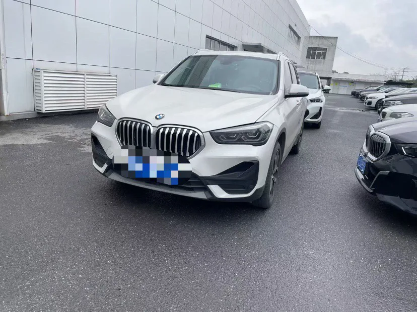 BMW X1 2022 sDrive25Li Leading Edition