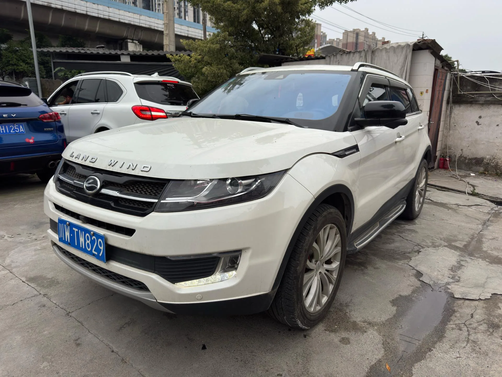 Landwind X7 2016 2.0T Panoramic Premium Edition