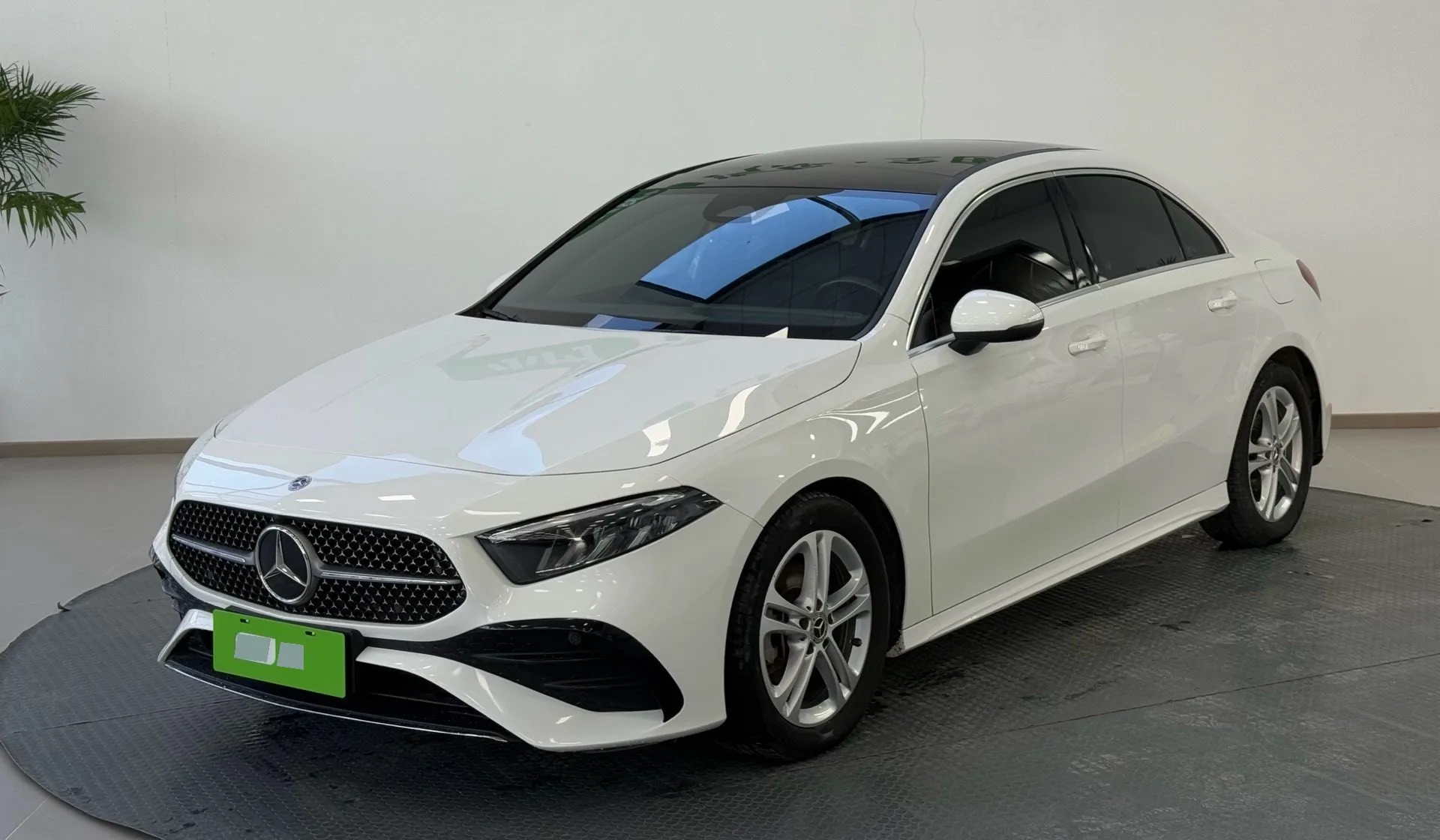2023 Mercedes-Benz A-Class A 180 L 1.3T Automatic