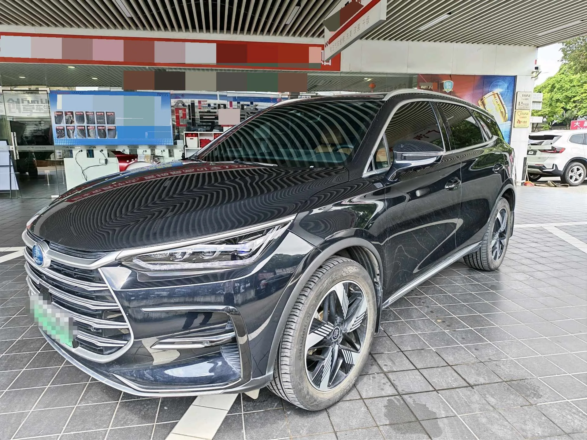 BYD Tang New Energy 2023 Tang DM-i 1.5T CVT 112KM Champion Edition Deluxe Automatic