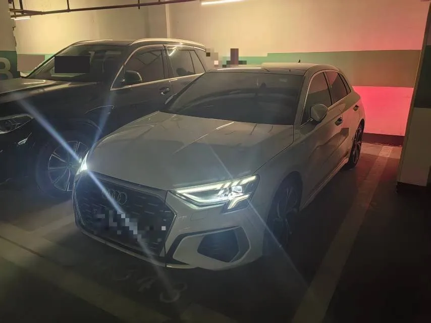 Audi A3 2022 Sportback 35 TFSI Luxury Sport