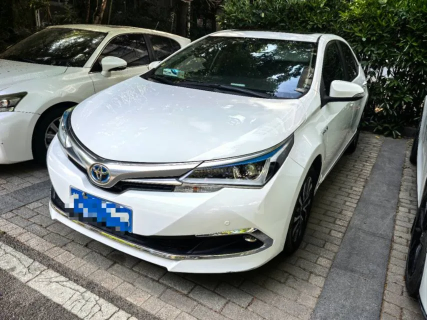 2017 Toyota Corolla Hybrid 1.8L E-CVT Elite Edition (Facelift)