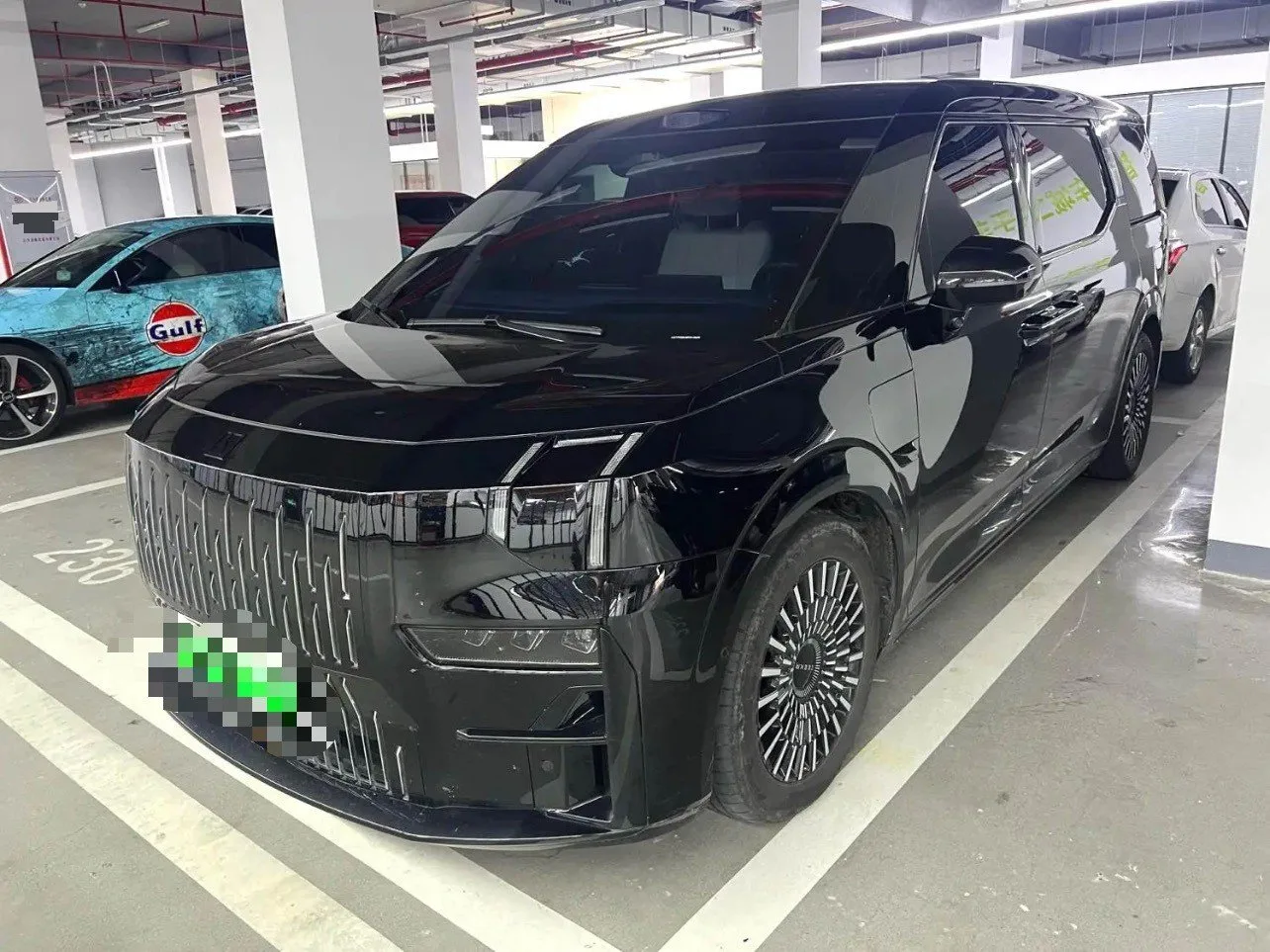 Zeekr 2024 Zeekr 009 Six-Seater Executive Edition AWD 108kWh Automatic Transmission