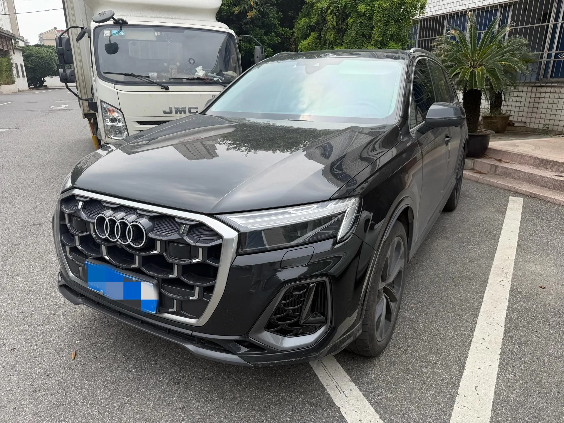 Audi Q7 (Imported) 2025 Model Year Q7 48V 3.0 TFSI 55 TFSI Quattro S line Sport Automatic Transmission