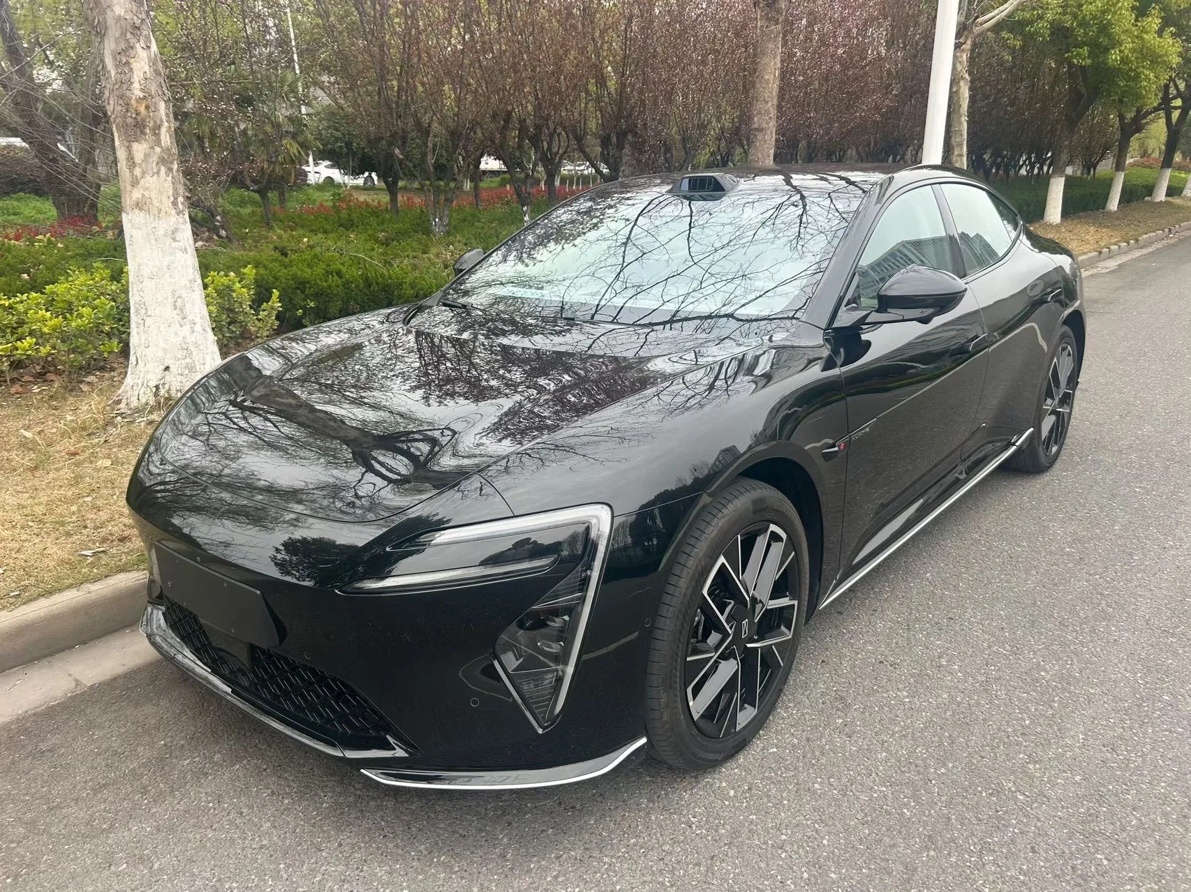 2025 Avita 06 Max Extended Range Edition (Automatic)