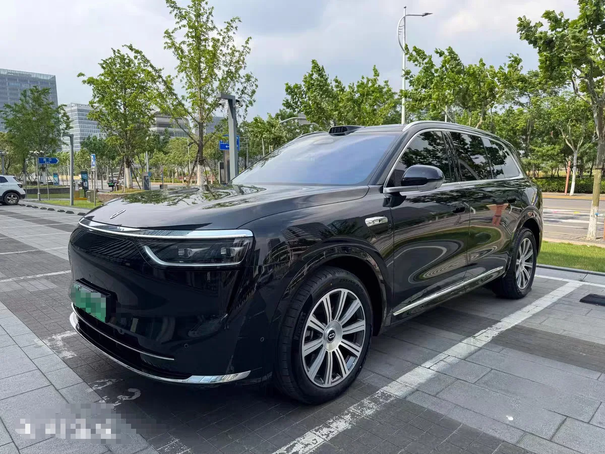 Wenjie M8 2025 Range Extended Max+ Version 53.4kWh 6-Seater