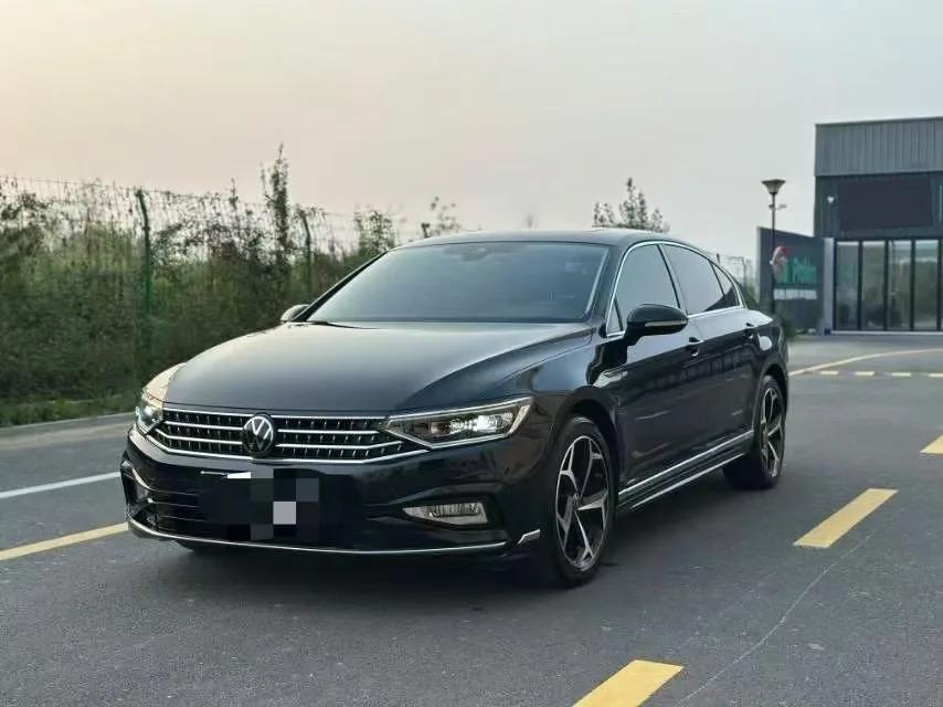 2022 Volkswagen Passat 330TSI DSG Basic Model