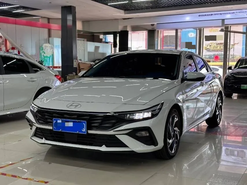 Hyundai Elantra 2023 1.5L CVT GLX Elite Edition