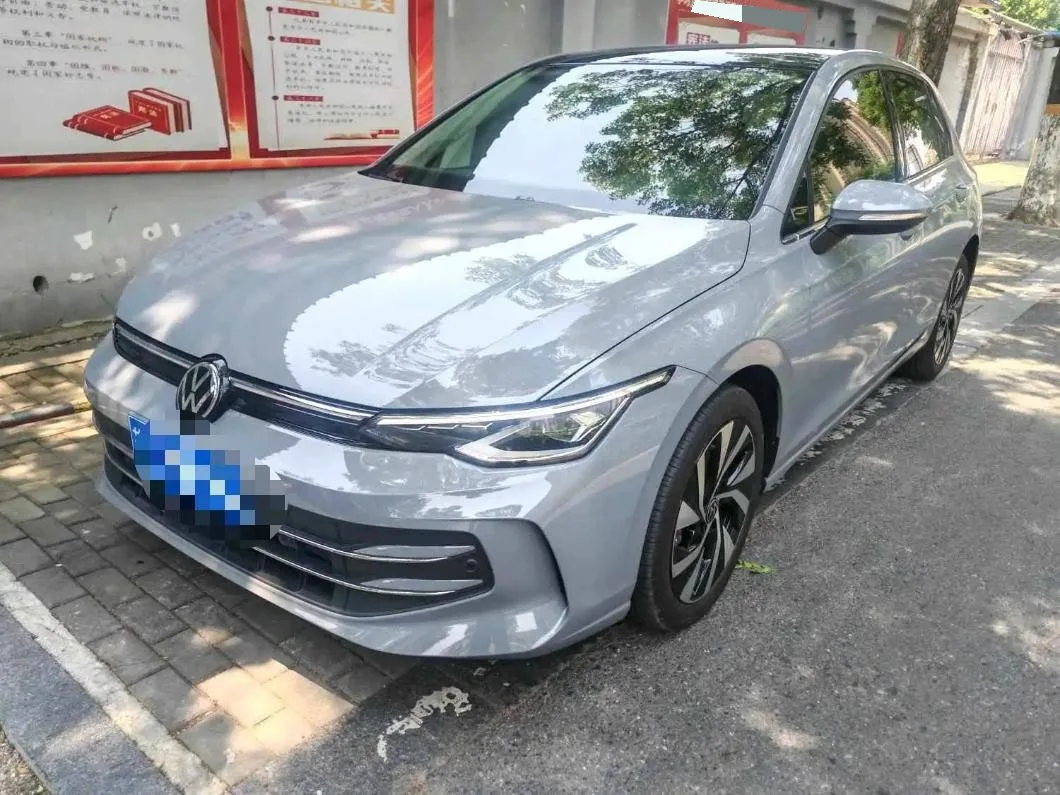 Volkswagen 2026 Golf 8 PRO 1.5TSI 300TSI Automatic