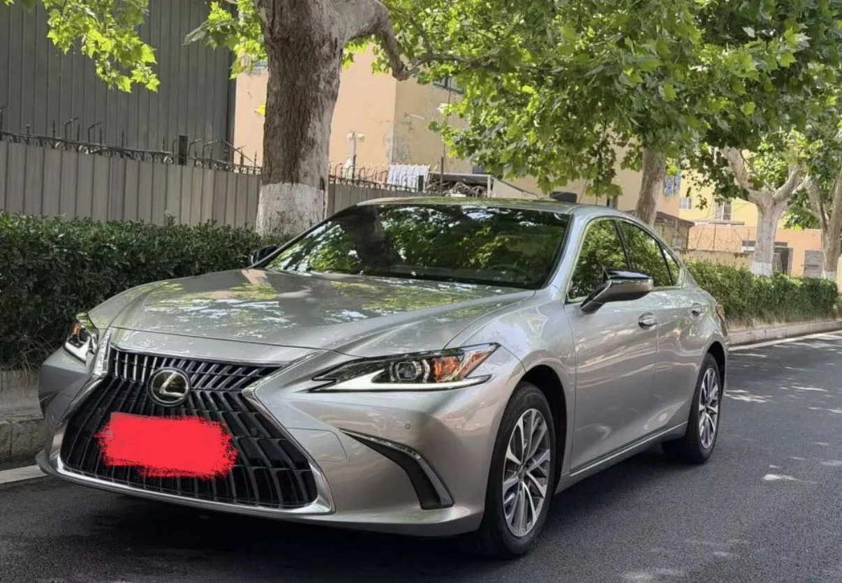 2022 Lexus ES 200 Luxury