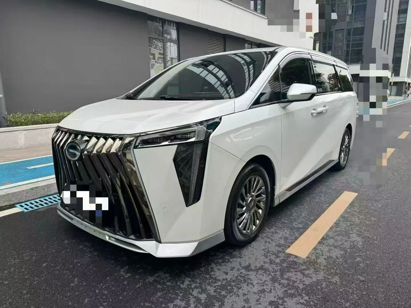 Trumpchi M8 2024 2.0TGDI High-Spec Version