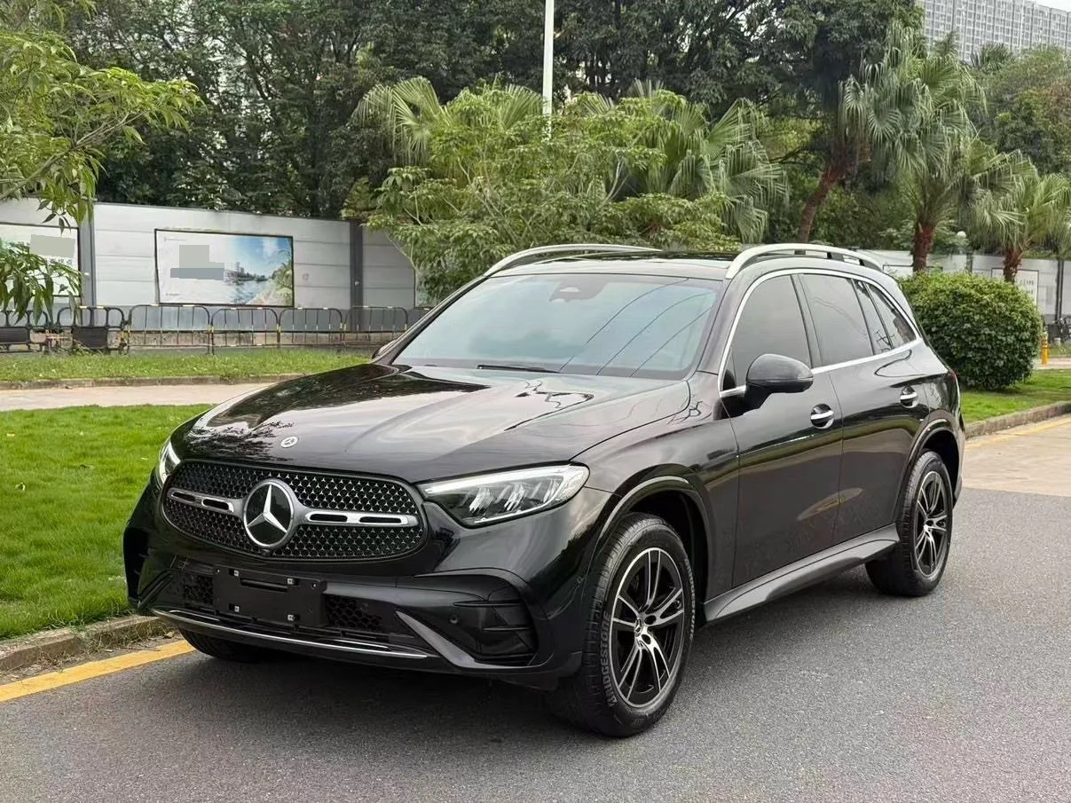 2025 Mercedes-Benz GLC 260 L 4MATIC 48V 2.0T Luxury 5-Seater Automatic