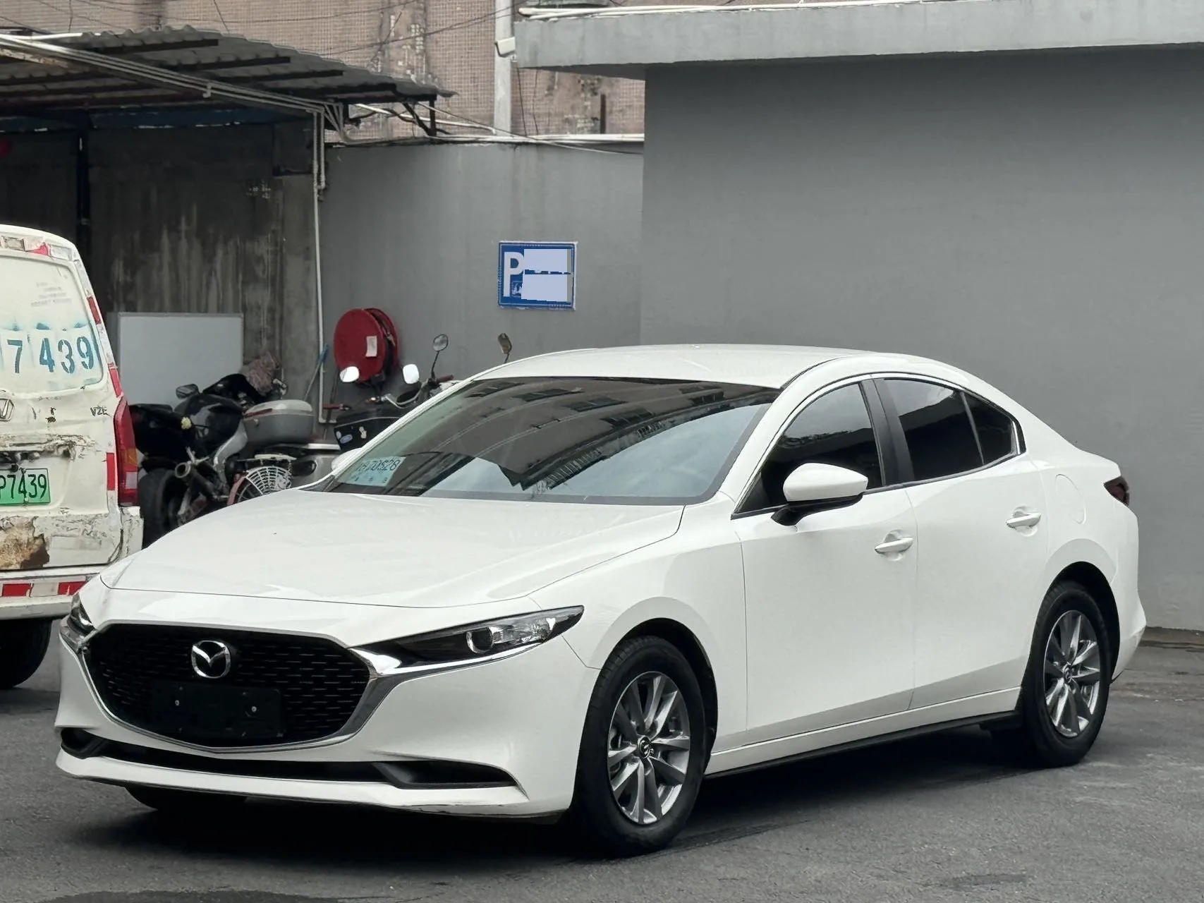 Mazda3 Axela 2022 2.0L Automatic E-Engine Edition