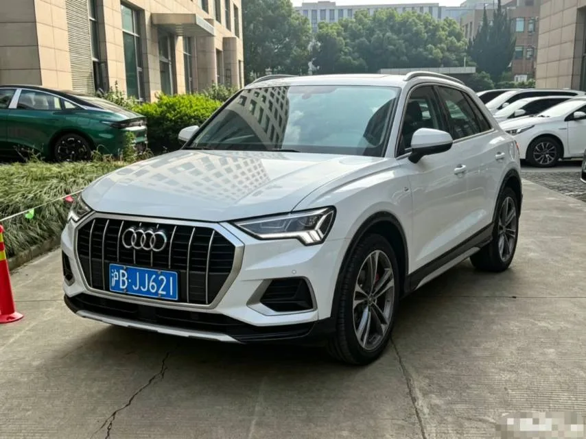 Audi Q3 2022 35 TFSI Fashion Elegance